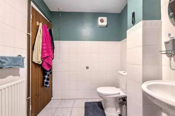 Property for Auction in London - 26 Cadogan Close, Beckenham, Kent