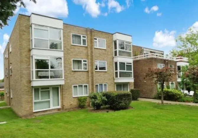 Property for Auction in London - 26 Cadogan Close, Beckenham, Kent