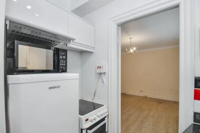 Property for Auction in London - Flat 1 Tavistock Court, Tavistock Square, Bloomsbury, London
