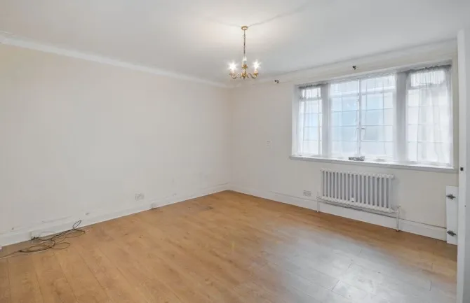 Property for Auction in London - Flat 1 Tavistock Court, Tavistock Square, Bloomsbury, London
