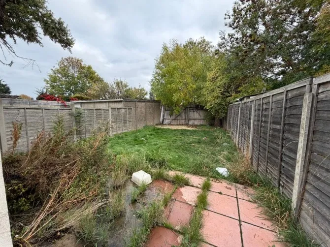 Property for Auction in London - 218 Carterhatch Road, Enfield, Middlesex