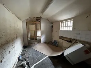 Property for Auction in London - 196 High Street, Barnet, Hertfordshire
