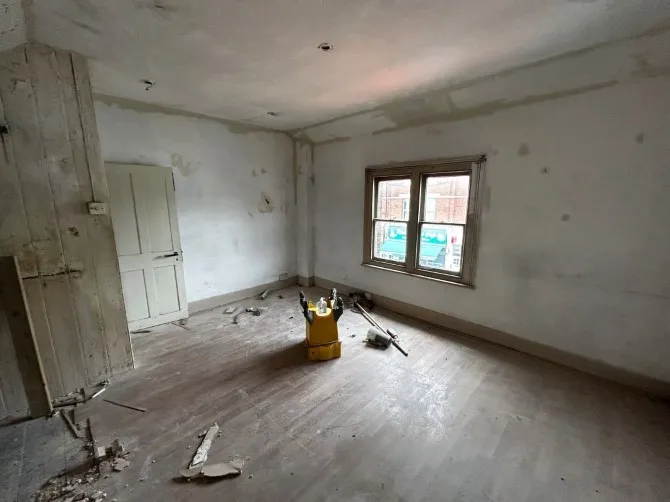 Property for Auction in London - 196 High Street, Barnet, Hertfordshire