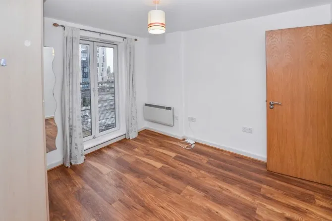 Property for Auction in London - 32 Triumph House, Manor House Drive, Coventry, West Midlands