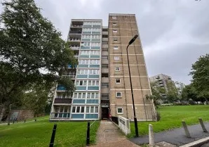 Property for Auction in London - 18 Rowley Gardens, Finsbury Park, London