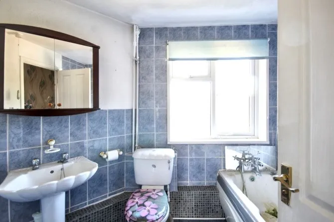 Property for Auction in London - 54 Penn Drive, Denham, Uxbridge, Middlesex