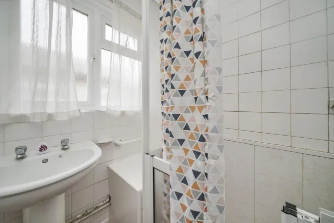 Property for Auction in London - 30 Windermere Crescent, Goring-by-Sea, Worthing, West Sussex