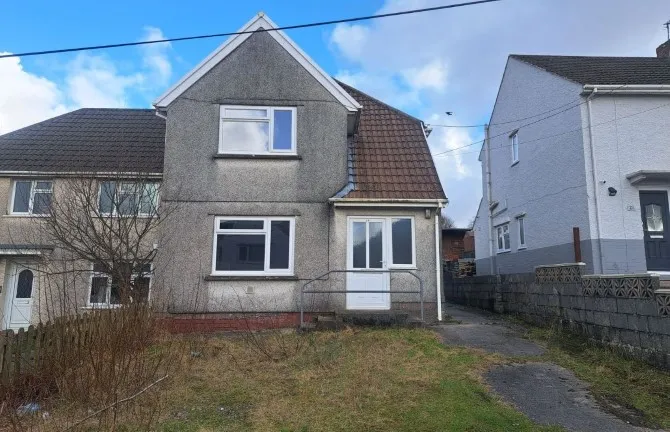 Property for Auction in London - 25 Crescent Road, Gwaun Cae Gurwen, Ammanford, Dyfed