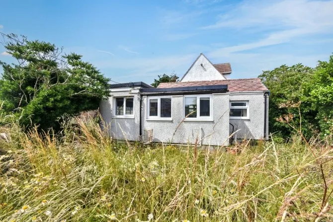 Property for Auction in London - 5 Rover Avenue, Jaywick, Essex