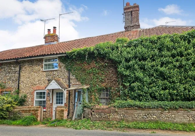 Property for Auction in London - 9 Dereham Road, Litcham, King's Lynn, Norfolk