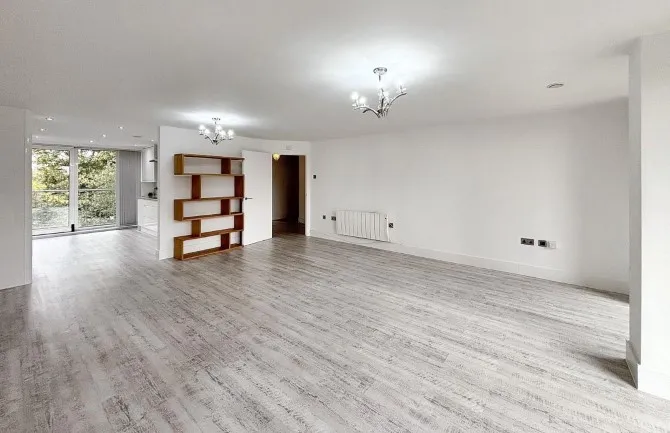 Property for Auction in London - 74 Holland Gardens, Brentford, Middlesex
