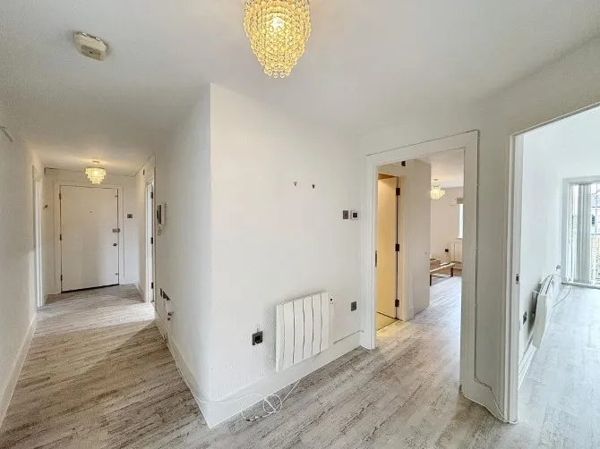 Property for Auction in London - 74 Holland Gardens, Brentford, Middlesex