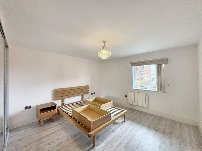 Property for Auction in London - 74 Holland Gardens, Brentford, Middlesex