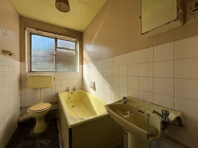 Property for Auction in London - 4 Westglade Court, Woodgrange Close, Harrow, Middlesex