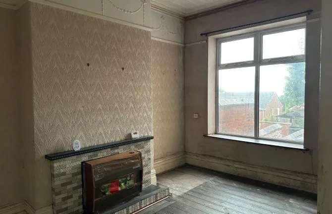 Property for Auction in London - 16 Newport Street, Oldham, Lancashire