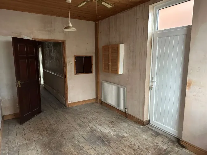 Property for Auction in London - 16 Newport Street, Oldham, Lancashire