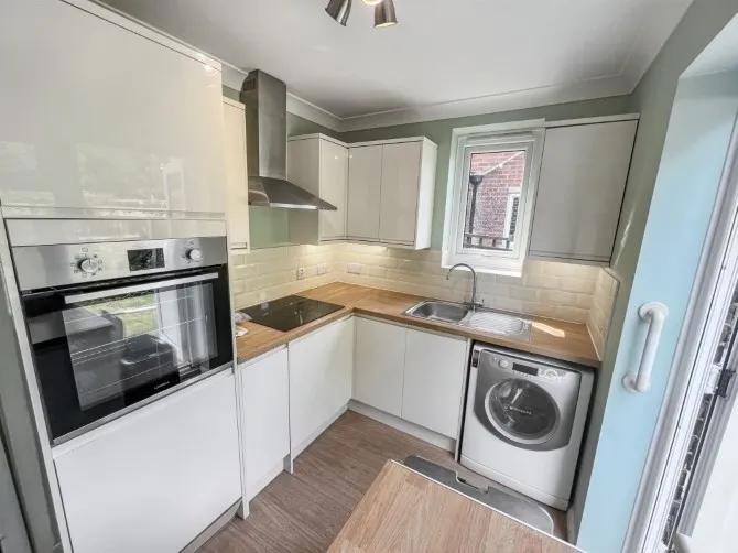 Property for Auction in London - 13 Amberley Court, Sidcup, Kent