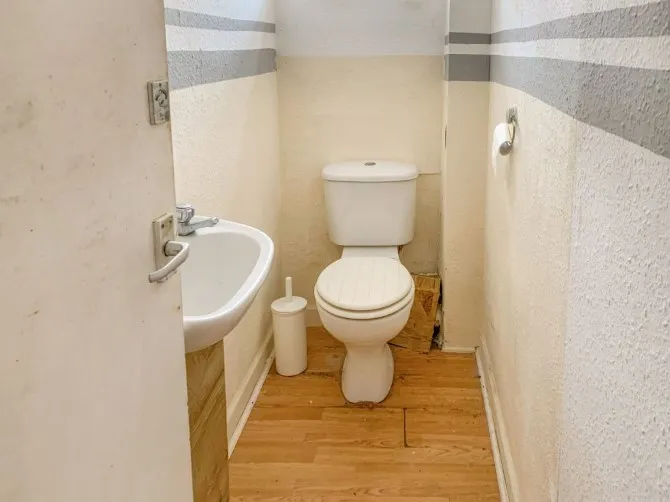 Property for Auction in London - 18 High Street, Chard, Somerset