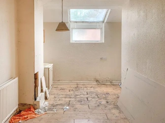 Property for Auction in London - 18 High Street, Chard, Somerset