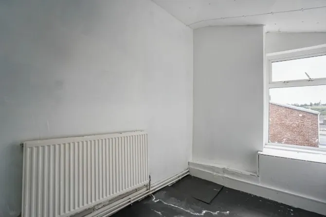 Property for Auction in London - 20 Southill Road, Chatham, Kent