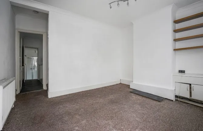 Property for Auction in London - 20 Southill Road, Chatham, Kent