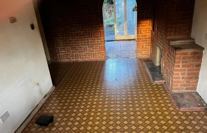 Property for Auction in London - 27 High Street, Baldock, Hertfordshire