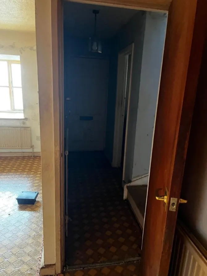Property for Auction in London - 27 High Street, Baldock, Hertfordshire