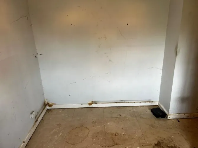 Property for Auction in London - 27 High Street, Baldock, Hertfordshire