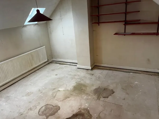 Property for Auction in London - 27 High Street, Baldock, Hertfordshire