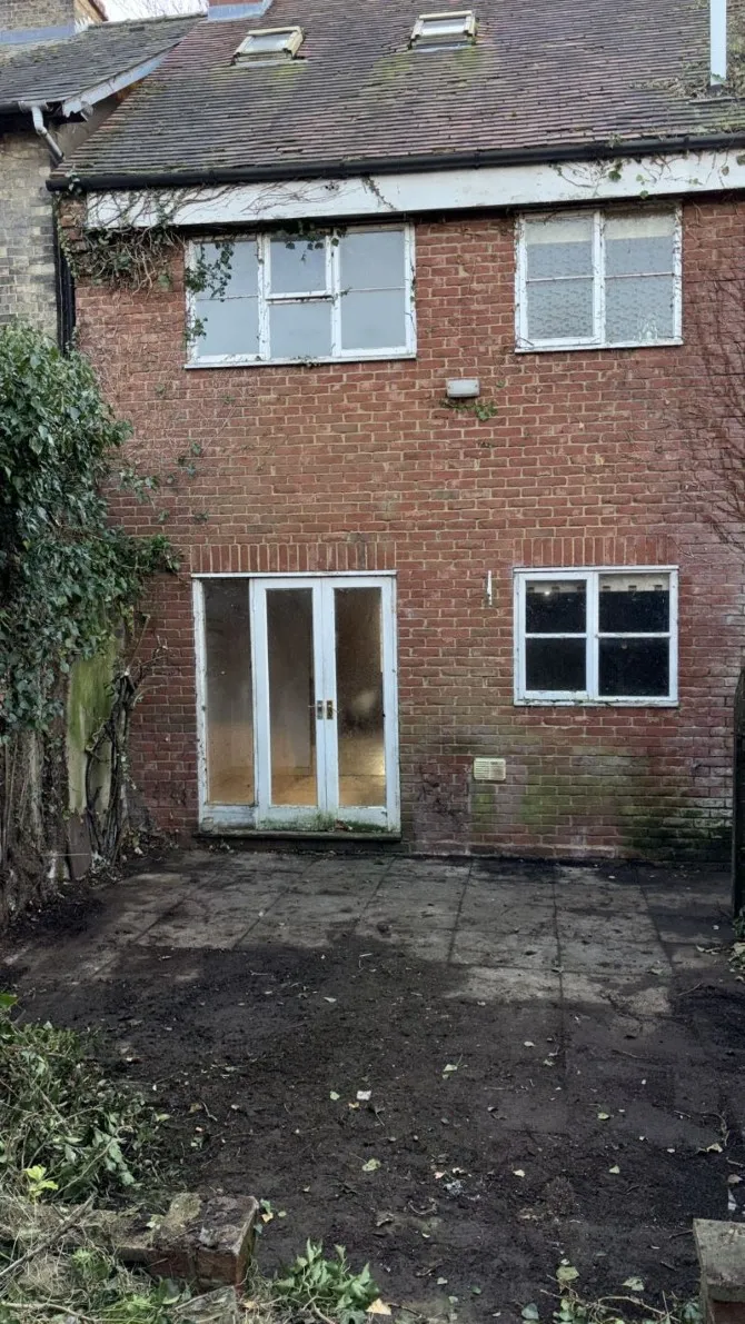 Property for Auction in London - 27 High Street, Baldock, Hertfordshire