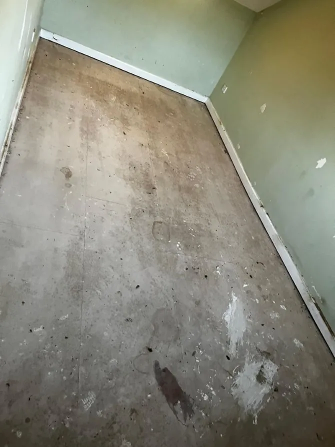 Property for Auction in London - 27 High Street, Baldock, Hertfordshire