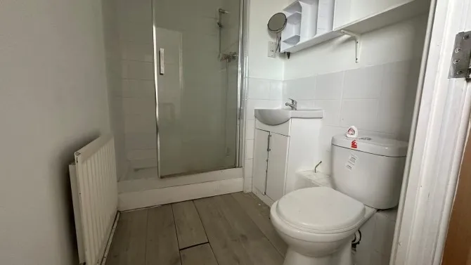 Property for Auction in London - 54 Sark Tower, Erebus Drive, London