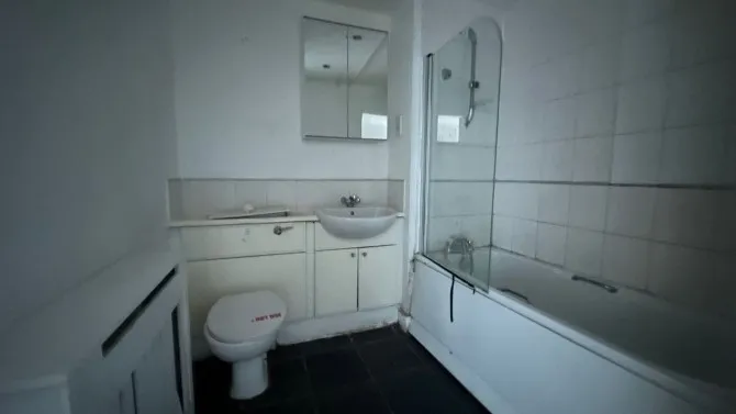 Property for Auction in London - 54 Sark Tower, Erebus Drive, London