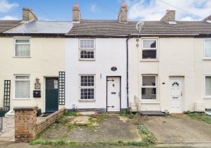 Property for Auction in London - 13 Rose Lane, Biggleswade, Bedfordshire