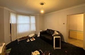 Property for Auction in London - Lower Ground Floor Flat, 301 Shirland Road, Maida Vale, London