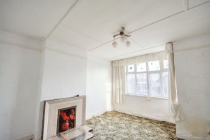 Property for Auction in London - 12 Southcourt Avenue, Leighton Buzzard, Bedfordshire