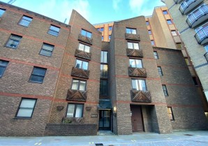 Property for Auction in London - Flat 1 Aldersgate Court, 30 Bartholomew Close, Barbican, London