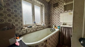 Property for Auction in London - 22 Rylandes Road, South Croydon, Surrey
