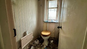 Property for Auction in London - 22 Rylandes Road, South Croydon, Surrey