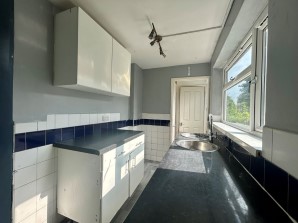 Property for Auction in London - 2 Upper Ruxley Cottages, Maidstone Road, Sidcup, Kent