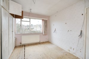 Property for Auction in London - 24 Briar Meads, Oadby, Leicester, Leicestershire