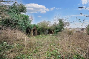 Property for Auction in London - 24 Briar Meads, Oadby, Leicester, Leicestershire