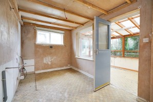 Property for Auction in London - 24 Briar Meads, Oadby, Leicester, Leicestershire