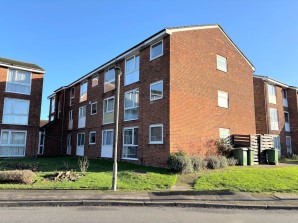 Property for Auction in London - 27 Hardwicke Place, London Colney, St. Albans, Hertfordshire
