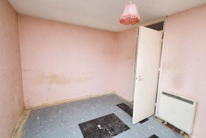 Property for Auction in London - 27 Hardwicke Place, London Colney, St. Albans, Hertfordshire