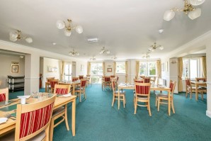 Property for Auction in London - Flat 18 Kingsley Court, Windsor Way, Aldershot, Hampshire