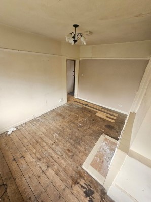 Property for Auction in London - 187 Iron Mill Lane, Crayford, Dartford, Kent