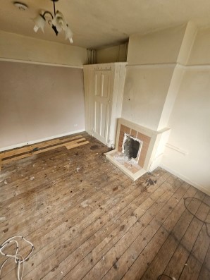 Property for Auction in London - 187 Iron Mill Lane, Crayford, Dartford, Kent