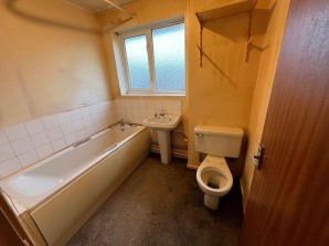 Property for Auction in London - 77 Somerville, Peterborough, Cambridgeshire
