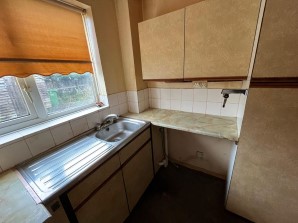 Property for Auction in London - 77 Somerville, Peterborough, Cambridgeshire